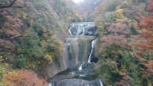 紅葉始めの『袋田の滝』と商店街で散歩デート♪